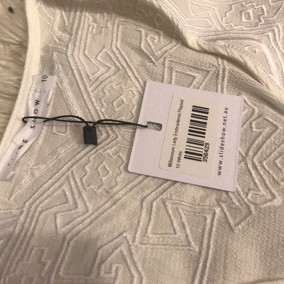 Embroidered Playsuit - Picture 6 of 7